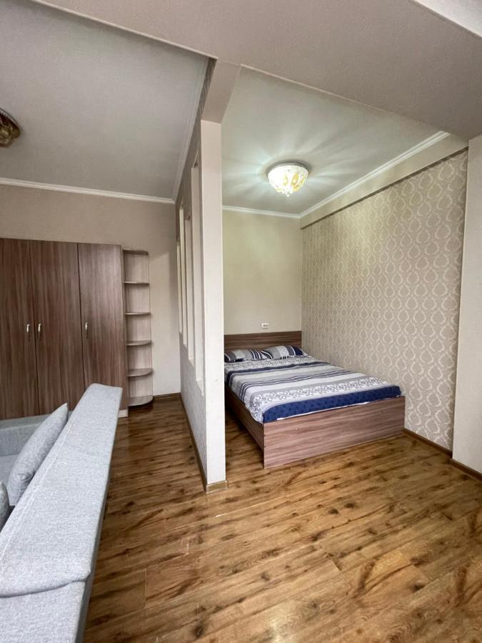 Rent Home Kg На Манаса Боконбаева Bischkek Exterior foto